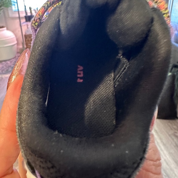 New Balance Kids Sneakers in Black and Purple - Picture 11 of 13